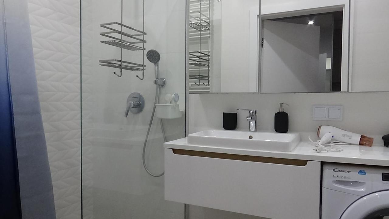 Esperion 7 Days Apartamento Varsóvia Exterior foto