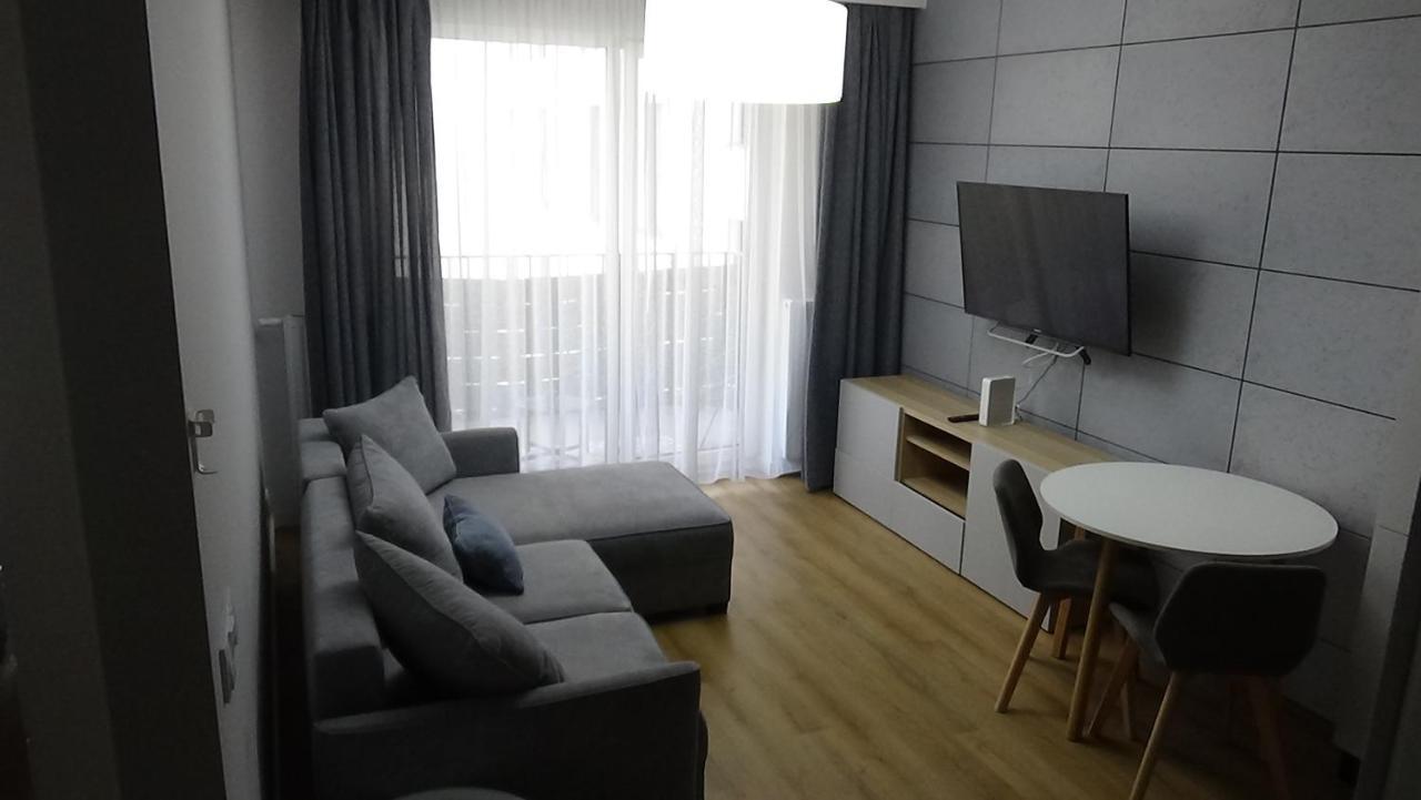 Esperion 7 Days Apartamento Varsóvia Exterior foto