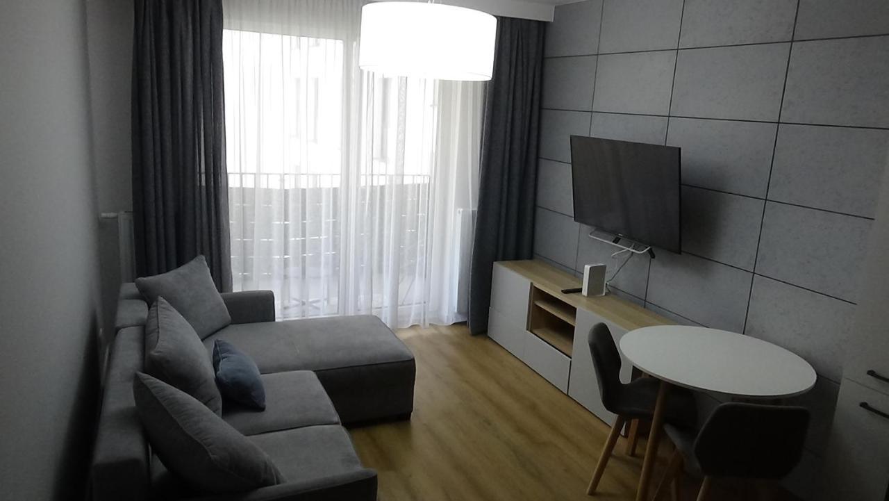 Esperion 7 Days Apartamento Varsóvia Exterior foto